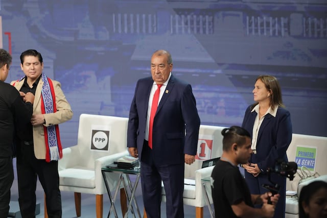 El lado B del quinto día de debate presidencial 2026 (Fotos: GEC)