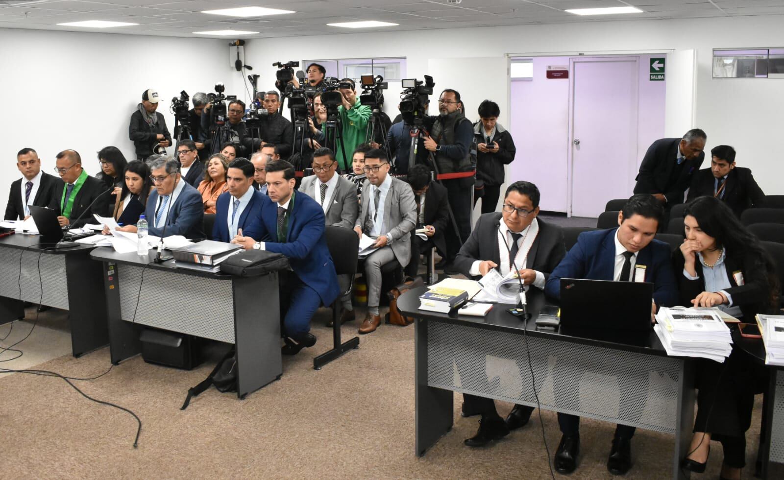 La Fiscalía pide 36 meses de prisión preventiva para Nicanor Boluarte y otros cinco procesados.