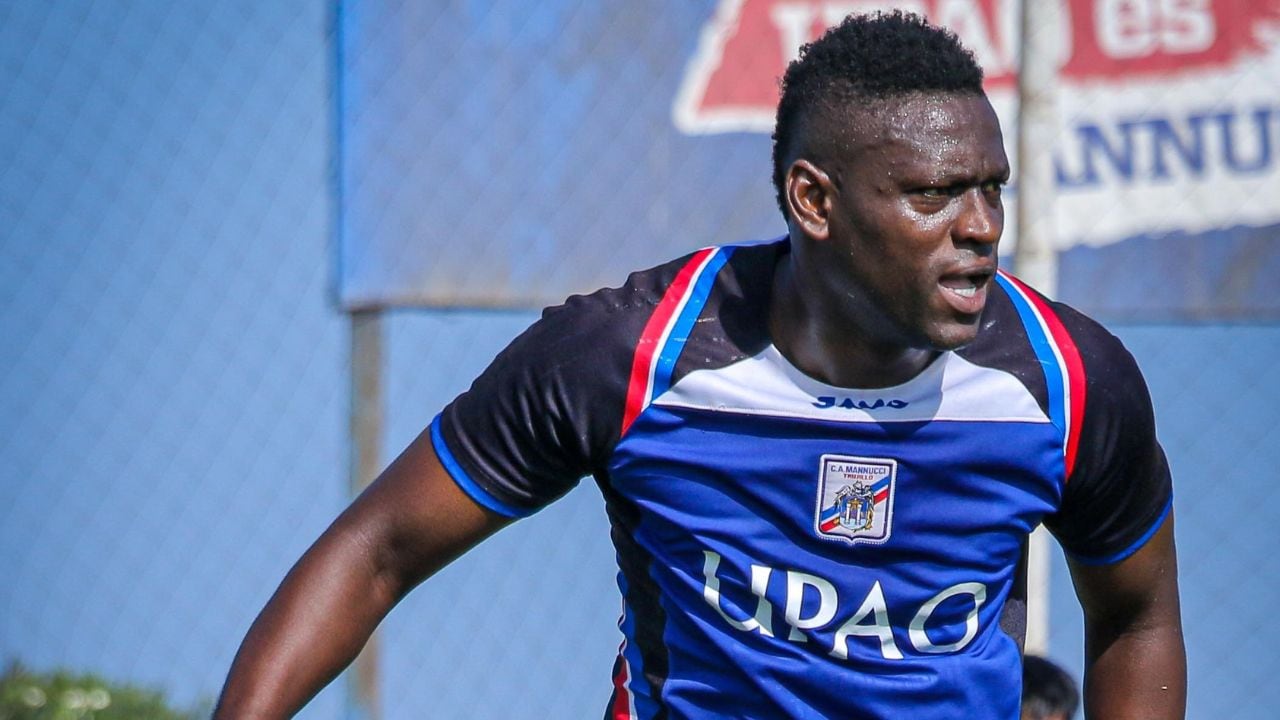 El colombiano Cristian Martínez Borja ya entrena con el plantel tricolor. (Foto: CAM)