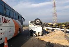 Ica: camión se despista y vuelca en la Panamericana Sur a la altura de Villacurí