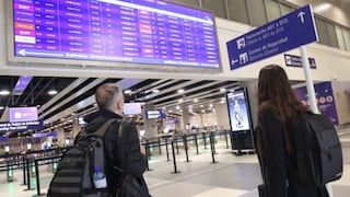 Nuevo aeropuerto Jorge Chávez registra largas colas por fallas en control migratorio