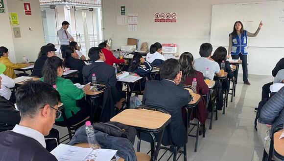 SBS y Dirección Regional de Educación de Ayacucho llevarán a cabo programa de asesoría ‘Finanzas en el Cole’