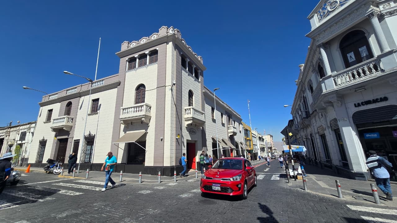 Primera cuadra de la calle San José, en el Cercado de Arequipa. (Foto: Yunsu Pariapaza/@photo.gec)