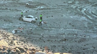 Accidente en la Panamericana Sur: Conductora sobrevive tras caer con su vehículo a un abismo en La Joya