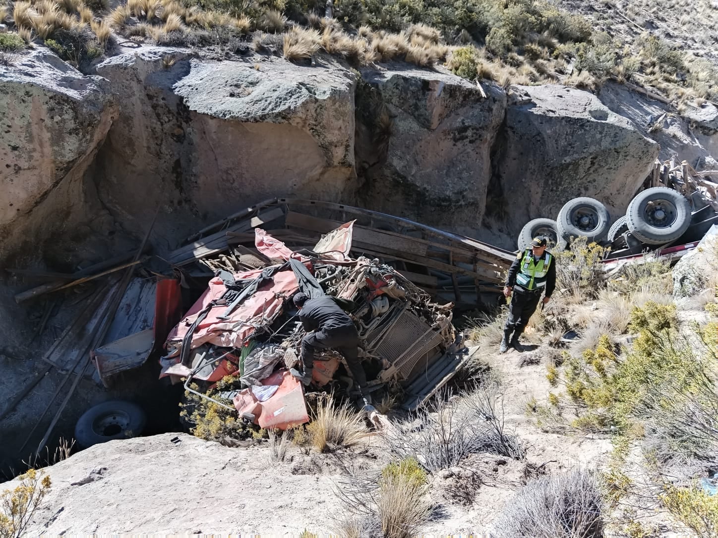 Transportista muere aplastado por su camión en Arequipa (Foto: GEC)