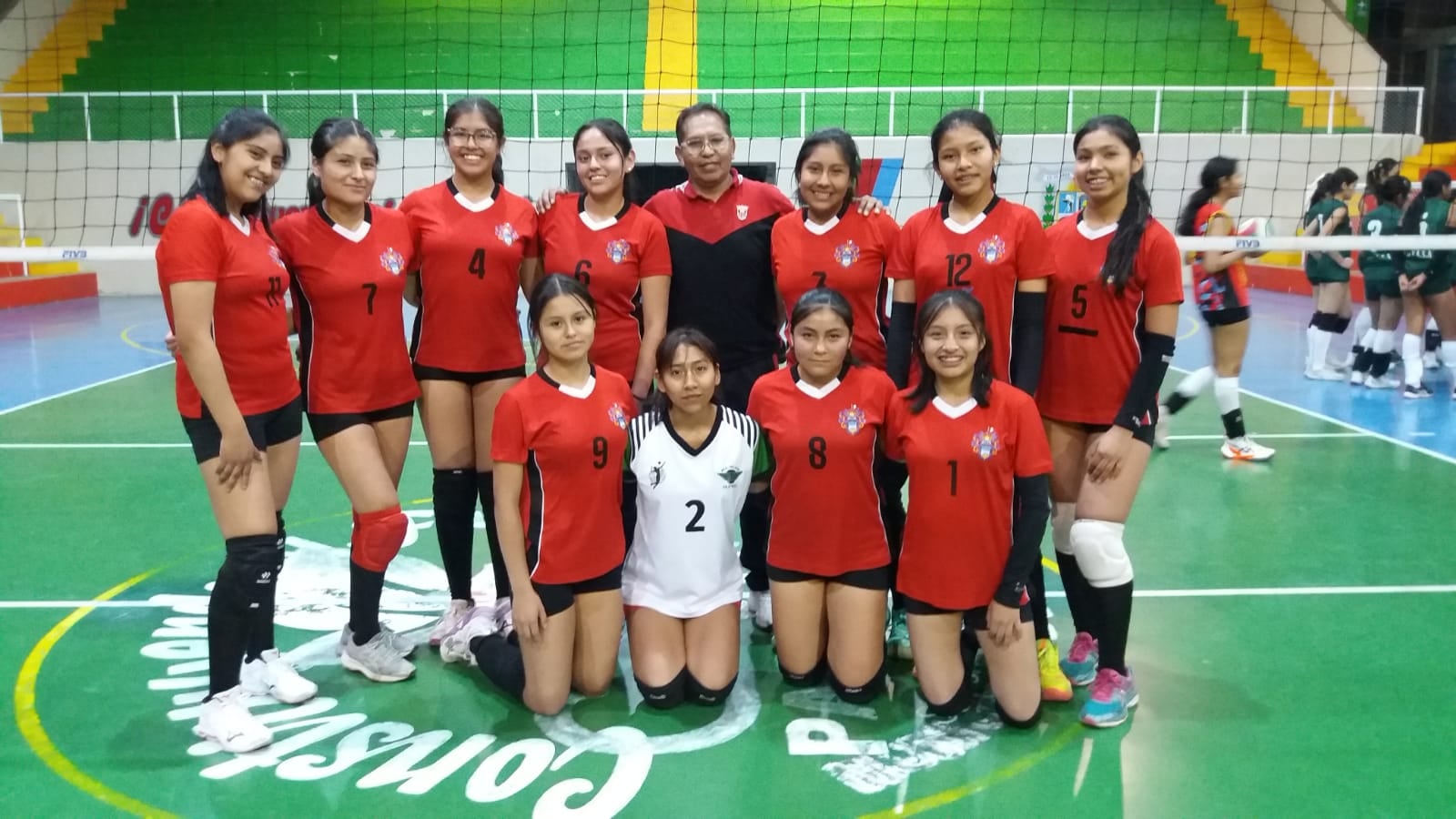 Selección de Mariano Melgar en campeonato de vóley U-17 Menores Damas. Foto: Liga Provincial de Vóley de Arequipa.