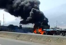La Libertad: Tráiler arde en llamas cerca del peaje de Chicama