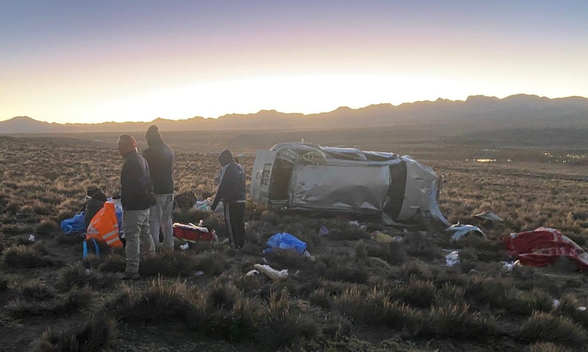 Vehículo que partió de Puno se accidentó en la carretera Binacional y dejó una persona muerta