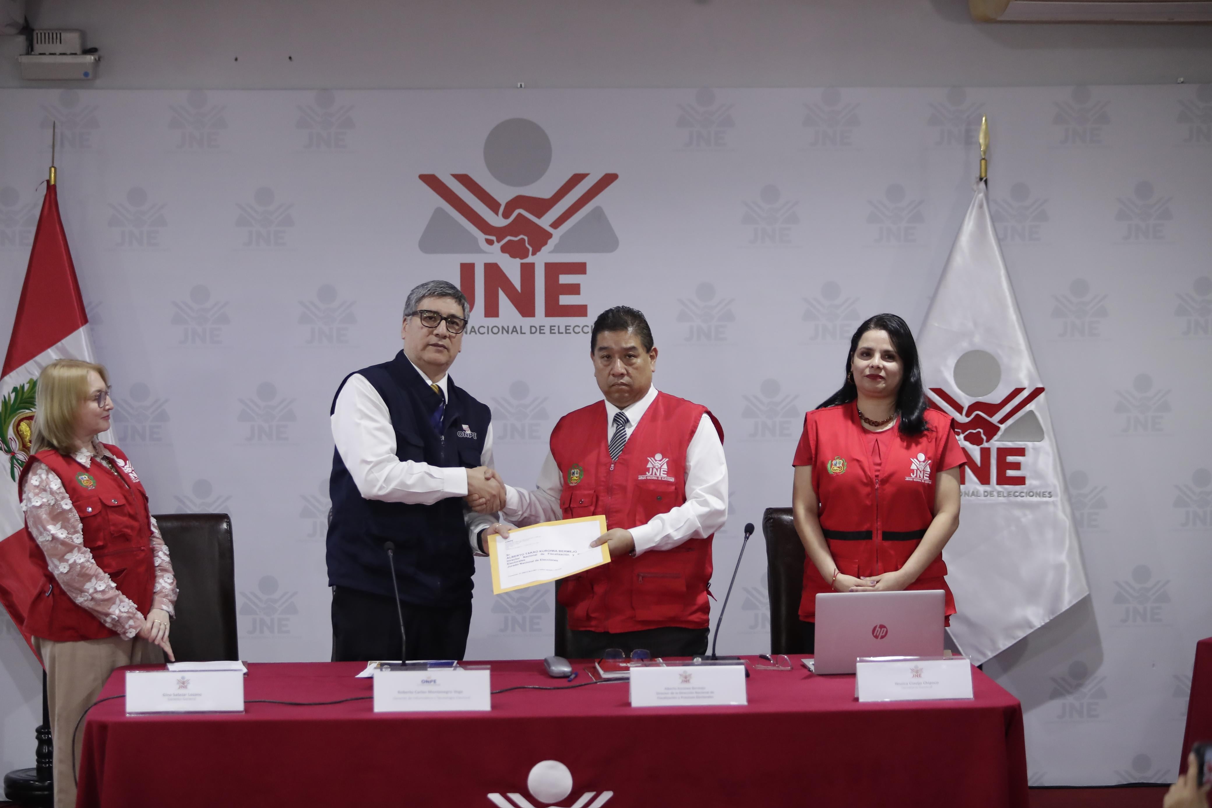 La solución tecnológica será auditada externamente antes de su implementación en los comicios generales, conforme a lo establecido por la Ley 32270.