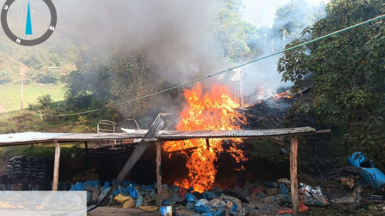 La operación se realizó en tres sectores de ese distrito. También se halló a un trabajador y como no contaban con autorización para funcionar, todas fueron interdictadas.
