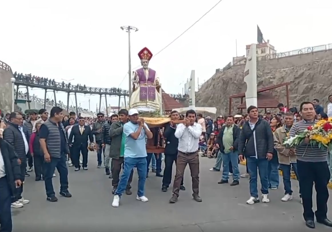 Islay celebra a San Pedro y San Pablo con procesiones y danzas