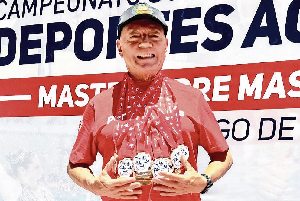 Fernando Cánepa fue el más longevo de la competición en Sudamericano de Deportes Acuáticos Máster, en Chile. Foto: GEC.