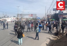 Huancayo: Combis y colectivos acatan paro de transportistas, piquetes cierran ingresos (VIDEOS)
