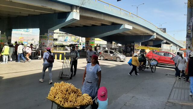 Comerciantes del Avelino en Arequipa no perciben resultados del estado de emergencia