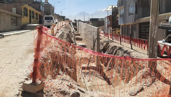 Obra avenida Ramón Castilla de Cerro Colorado está paralizada. (Foto: GEC)