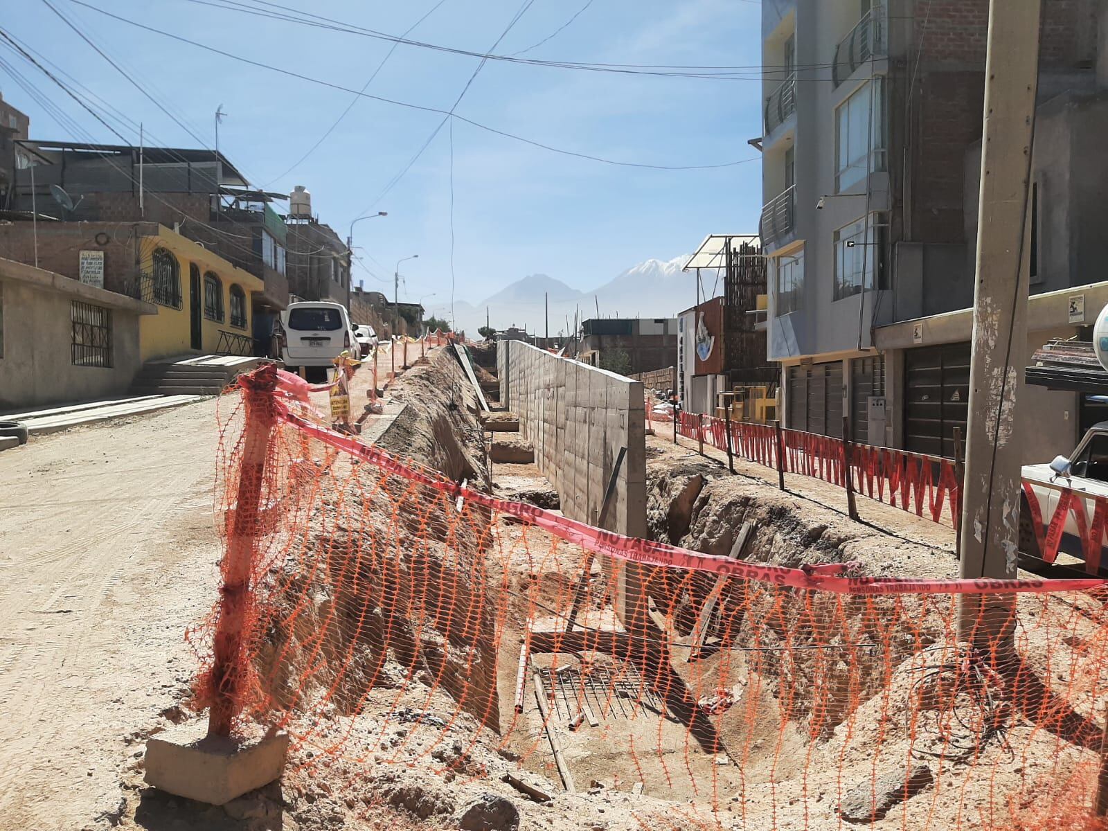 Obra avenida Ramón Castilla de Cerro Colorado está paralizada. (Foto: GEC)