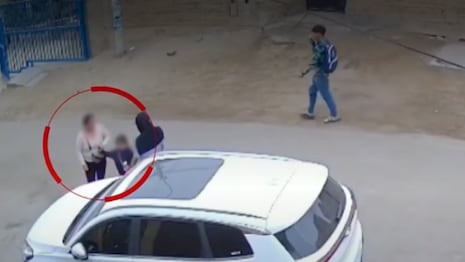 Madre fue asaltada junto a su hija de 4 años por delincuentes armados en San Juan de Miraflores
