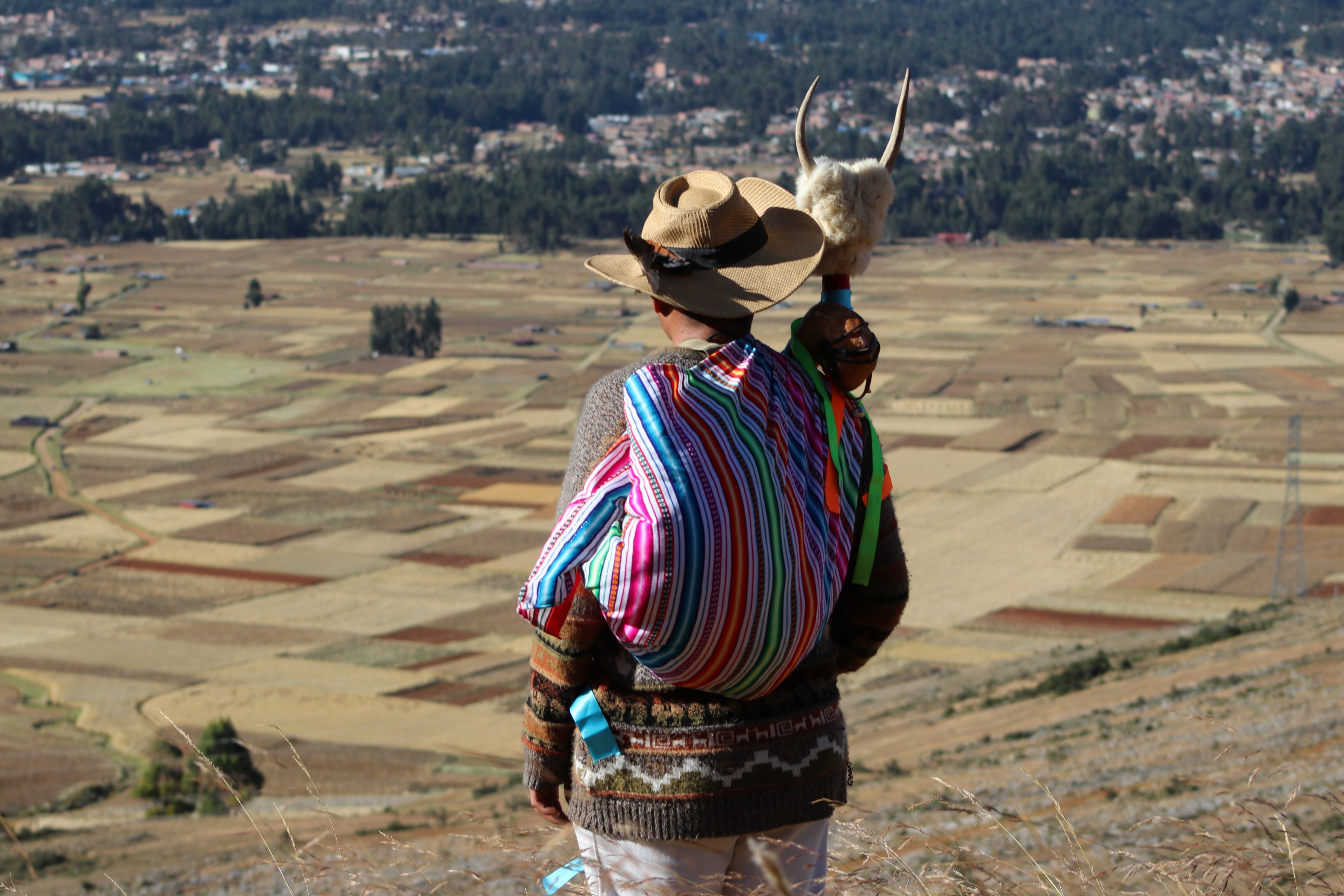 Pagos y rituales se popularizan en la piedra "sapo" en Sapallanga, Huancayo
