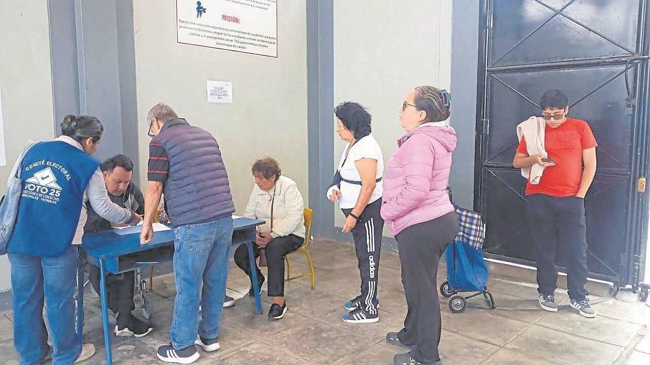 Óscar Acuña, coordinador regional apepista, reveló que apoyaron a 37 de los 52 alcaldes sectoriales elegidos en los comicios del domingo último.