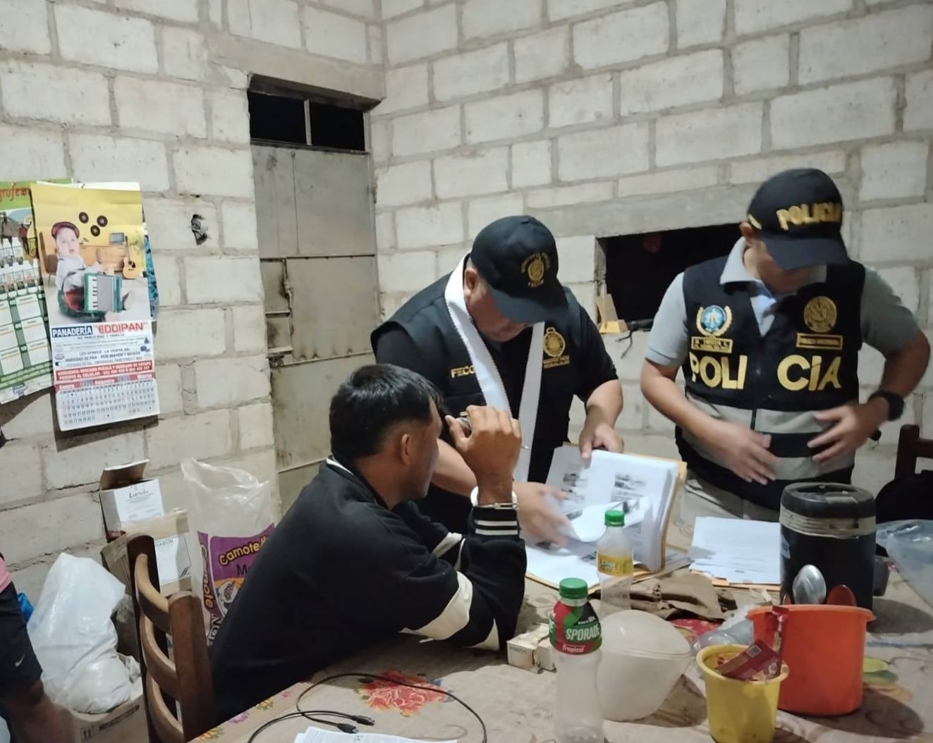 Fiscales y policías participaron en detención de sujetos.