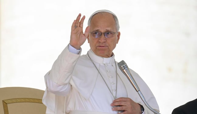 El papa León XIV presidiendo la audiencia general semanal en la Plaza de San Pedro, Ciudad del Vaticano, el 30 de septiembre de 2026. (EFE/EPA/VATICAN MEDIA).