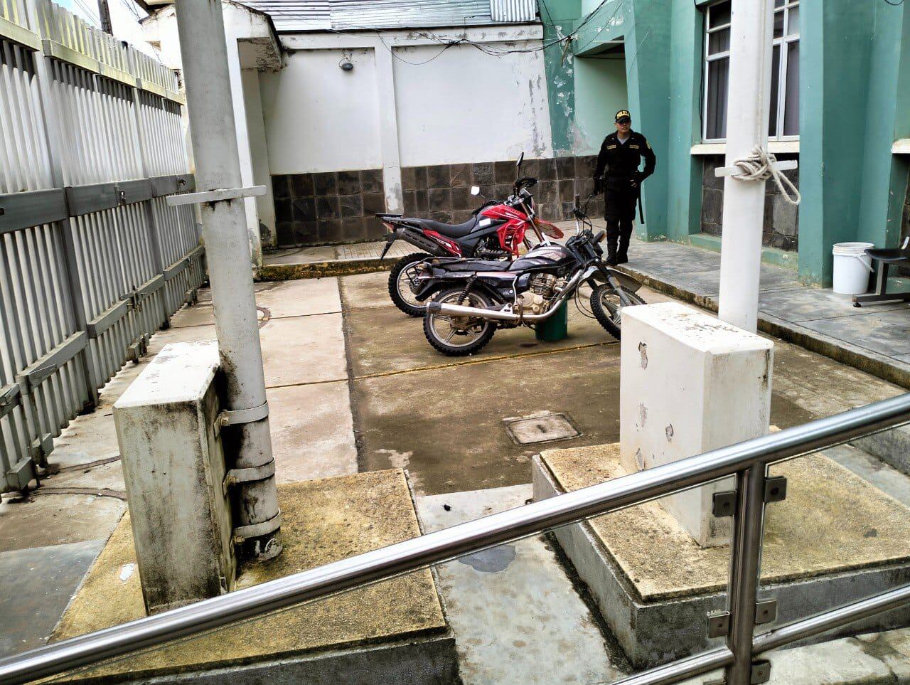 El órgano de control llegó hasta la comisaría de la provincia de Ayabaca, la cual cuenta con cuatro vehículos motorizados para realizar el servicio de patrullaje; sin embargo, solo dos se encuentran operativos. La Escuela Ténica de de Suboficiales de Piura tiene una mala infraestructura.