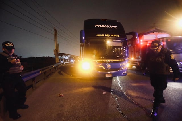 Dos buses interprovinciales son atacados a balazos en Puente Piedra: un conductor resulta herido
