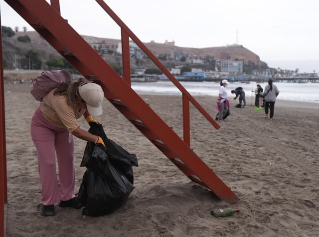 Cierran de la playa Agua Dulce por limpieza y fumigación (Foto: Julio Reaño/GEC)