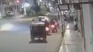 Chiclayo: delincuentes en motocicletas asaltan a transeúntes y huyen en caravana