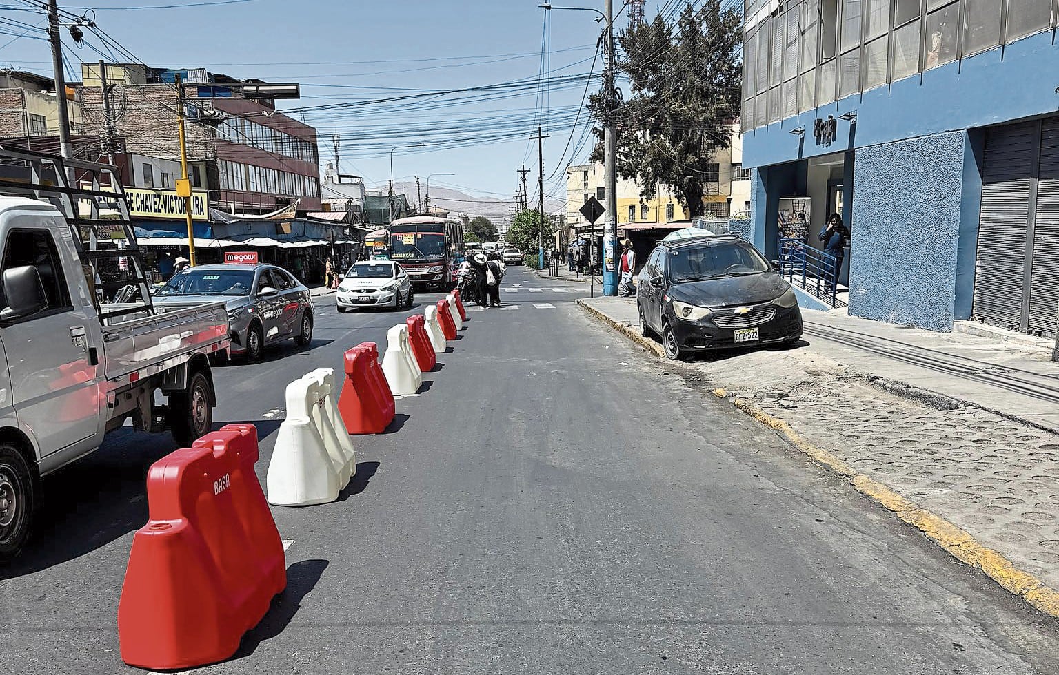 La prueba en vacío del carril segregado para buses del SIT en un tramo de la av. Jorge Chávez comenzó el fin de semana.