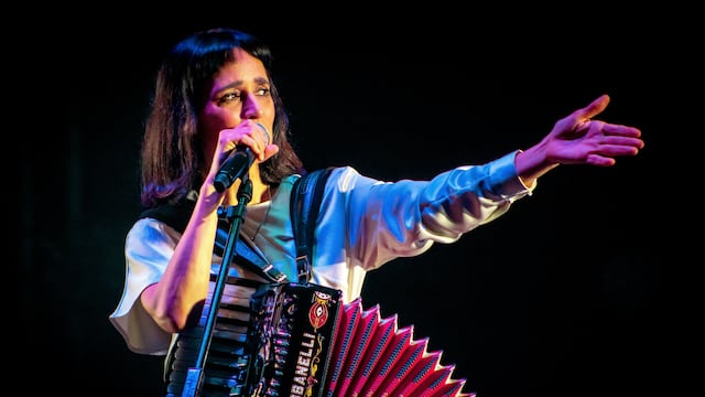 Julieta Venegas en Lima: La cantautora mexicana dio un íntimo concierto en el Anfiteatro del Parque de la Exposición (GALERÍA)
