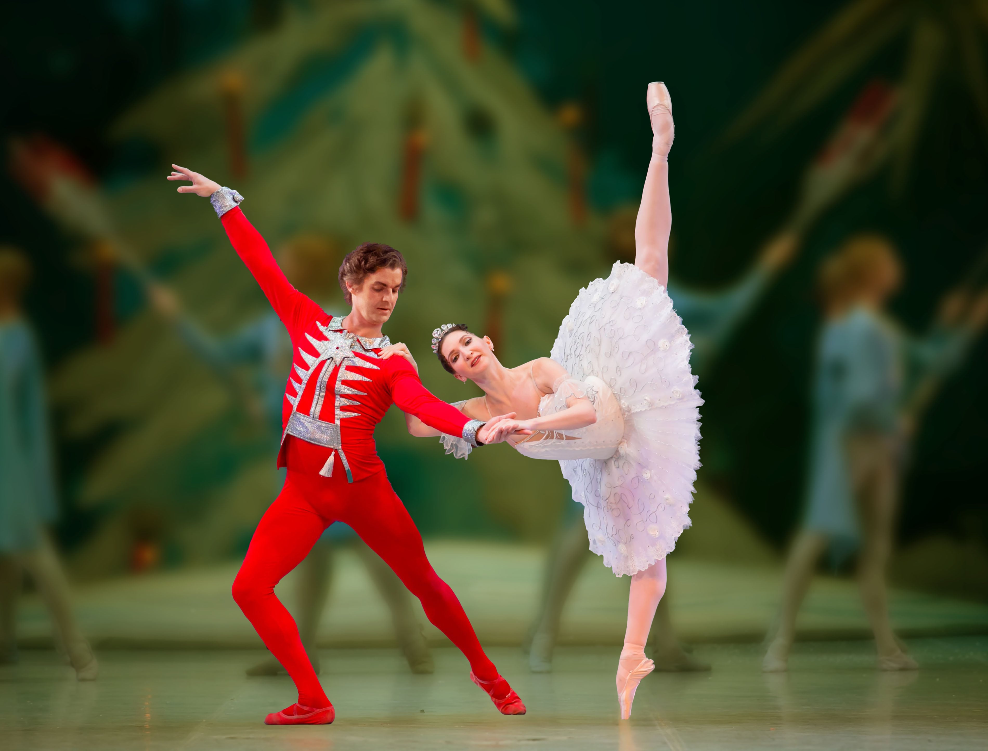 Esta edición reúne, por primera vez en el país, a dos figuras de élite del ballet ruso: Alexander Volchkov, Primer Bailarín del Teatro Bolshói y Mariia Tamilova, Primera Bailarina del Ballet Yuri Grigorovich. Las entradas ya están a la venta en Teleticket.