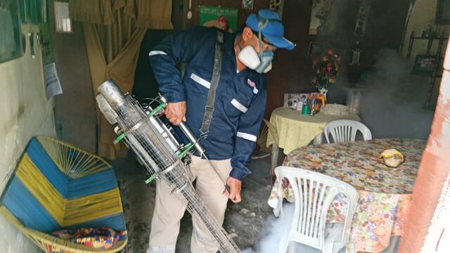 Tumbes: Fumigan 3,000 viviendas en Canoas de Punta Sal contra el dengue