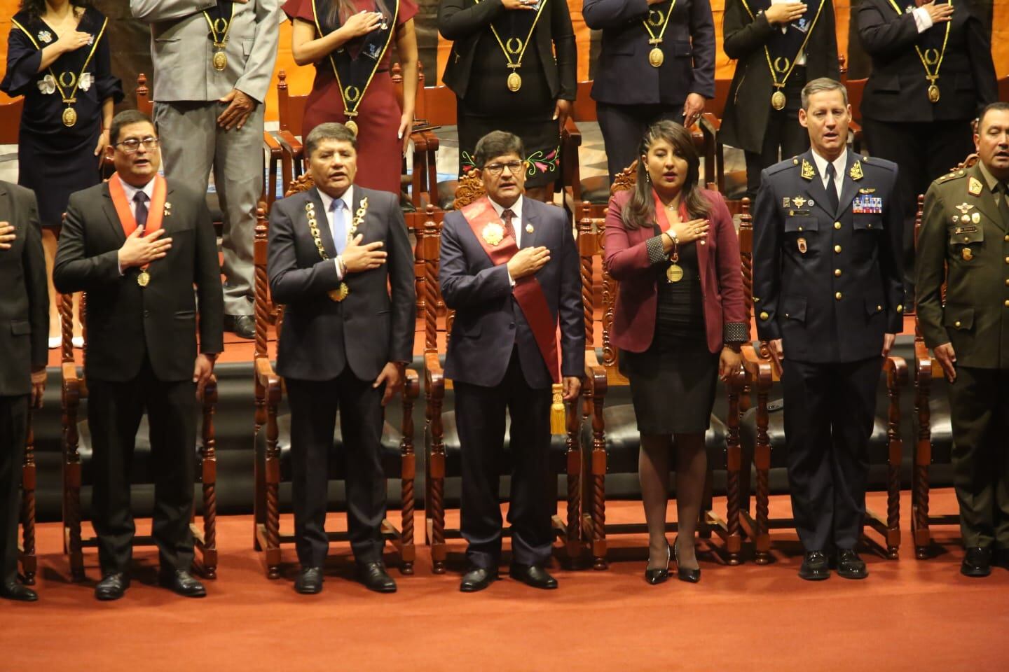Por el Aniversario de Arequipa se hace la sesión solemne en el Teatro Municipal. (Foto: Leonardo Cuito)
