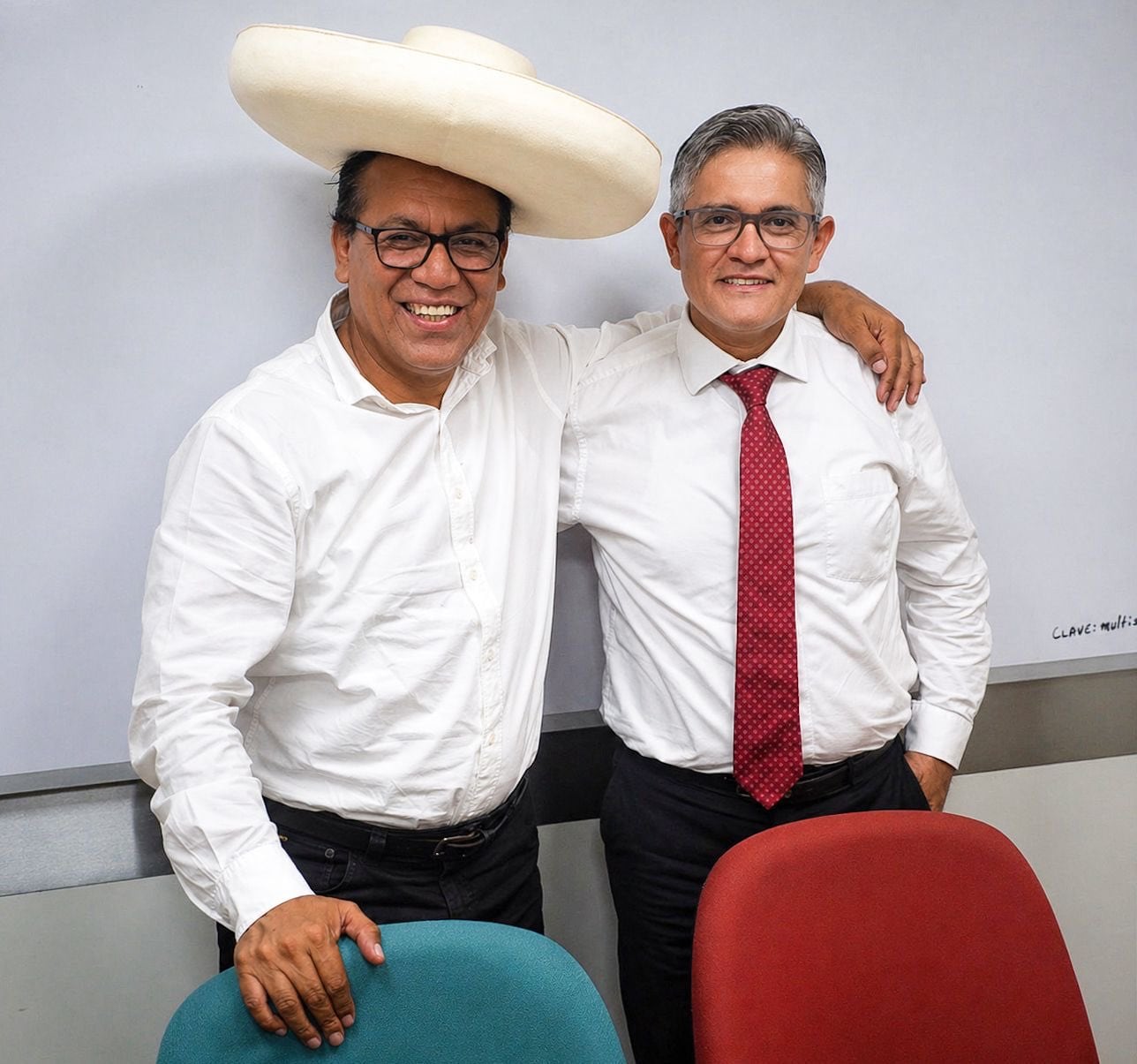 Candidato de Juntos por el Perú apuesta por el exfiscal para impulsar cambios en el sistema de justicia.