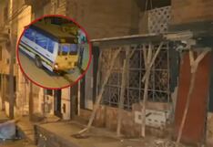 Independencia: Cúster sin control choca contra vivienda tras fallar frenos