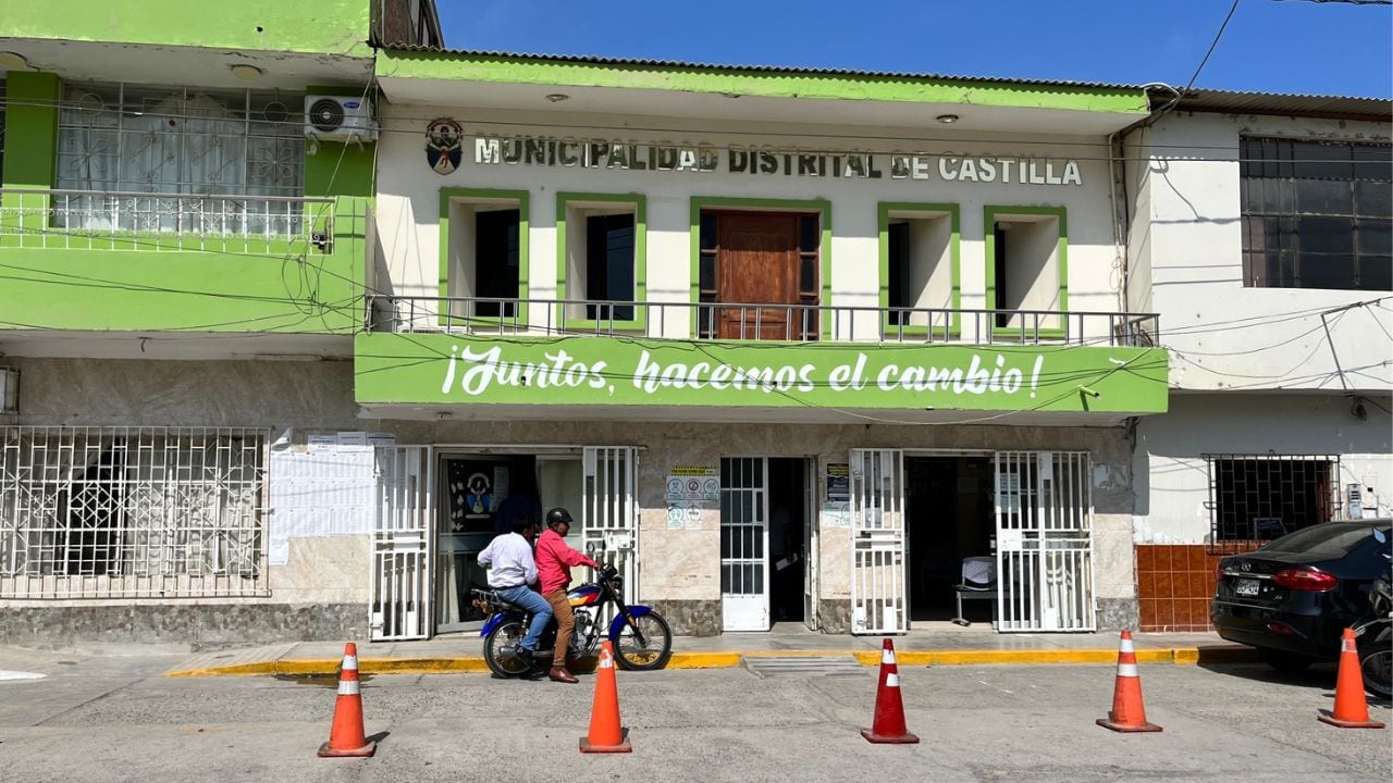 De acuerdo al informe de Contraloría, con la venia de funcionarios se pagó a los servidores CAS sus remuneraciones completas, a pesar que tenían tardanzas e inasistencias injustificadas.