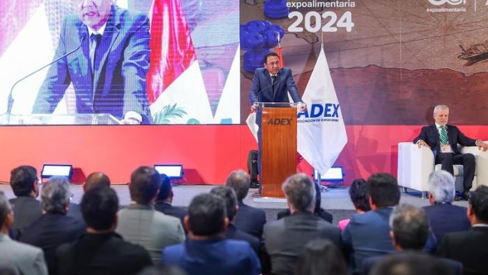 El ministro de Desarrollo Agrario y Riego participó en la inauguración de la Expoalimentaria 2024, una de las principales plataformas de negocios que se organiza durante 16 años en el país. FOTO: GOB.PE