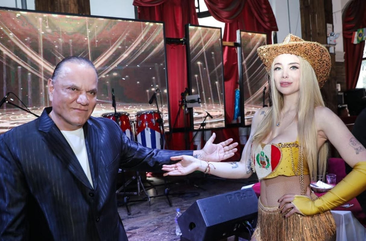 La pareja mostró los diseños que se realizaron juntos y explicó el significado de los anillos simbólicos que refuerzan su compromiso. (Foto: Instagram)