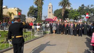 Chilenos saludan al Perú por sus 192 años de independencia