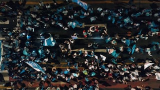 Simpatizantes de partidos llegan a exteriores del Centro de Convenciones por debate presidencial (FOTOS)