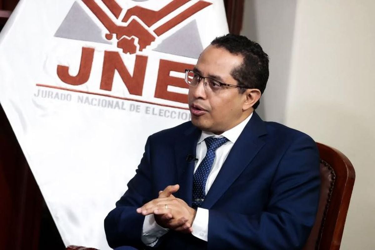 El titular del Jurado Nacional de Elecciones señaló que se reforzó la fiscalización electoral y pidió apoyo logístico para asegurar el desarrollo de la segunda vuelta presidencial. (Foto: Andina)