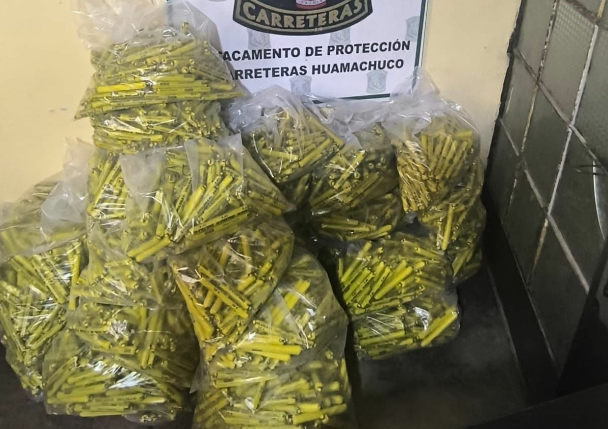 Intervención ocurrió en el sector La Arena, en la jurisdicción de Huamachuco. Se presume que el conductor de la unidad huyó al ver el operativo en la carretera.