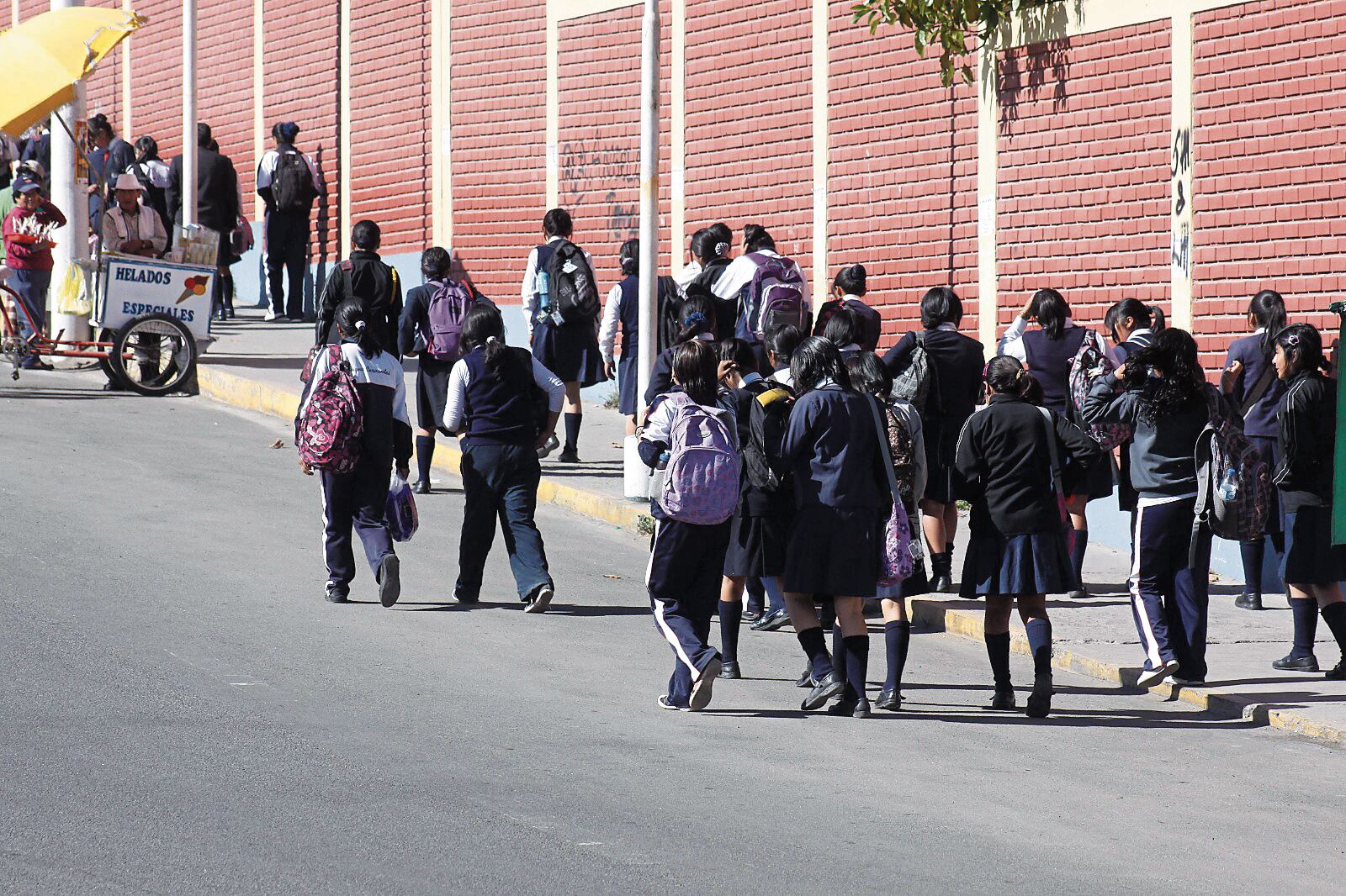 Escolares en la ciudad de Arequipa. Foto: GEC.