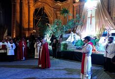 Vía Crucis arquidiocesano se vivió en la Plaza de Armas de Arequipa