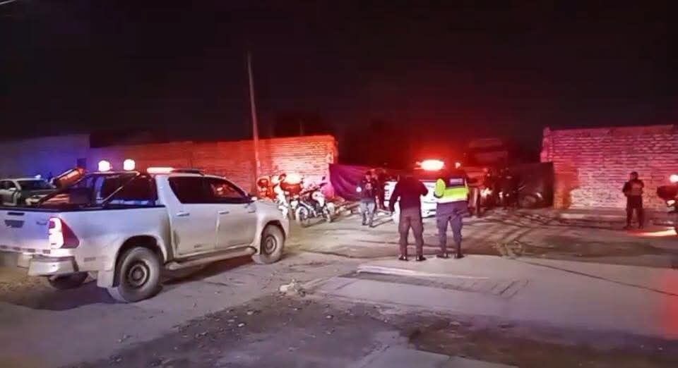 Banda de extorsionadores buscarían amedrentar a los encargados de la obra.