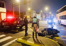 Motociclistas en fuga protagonizaron fatal accidente en SMP: Una joven falleció y su acompañante terminó herido