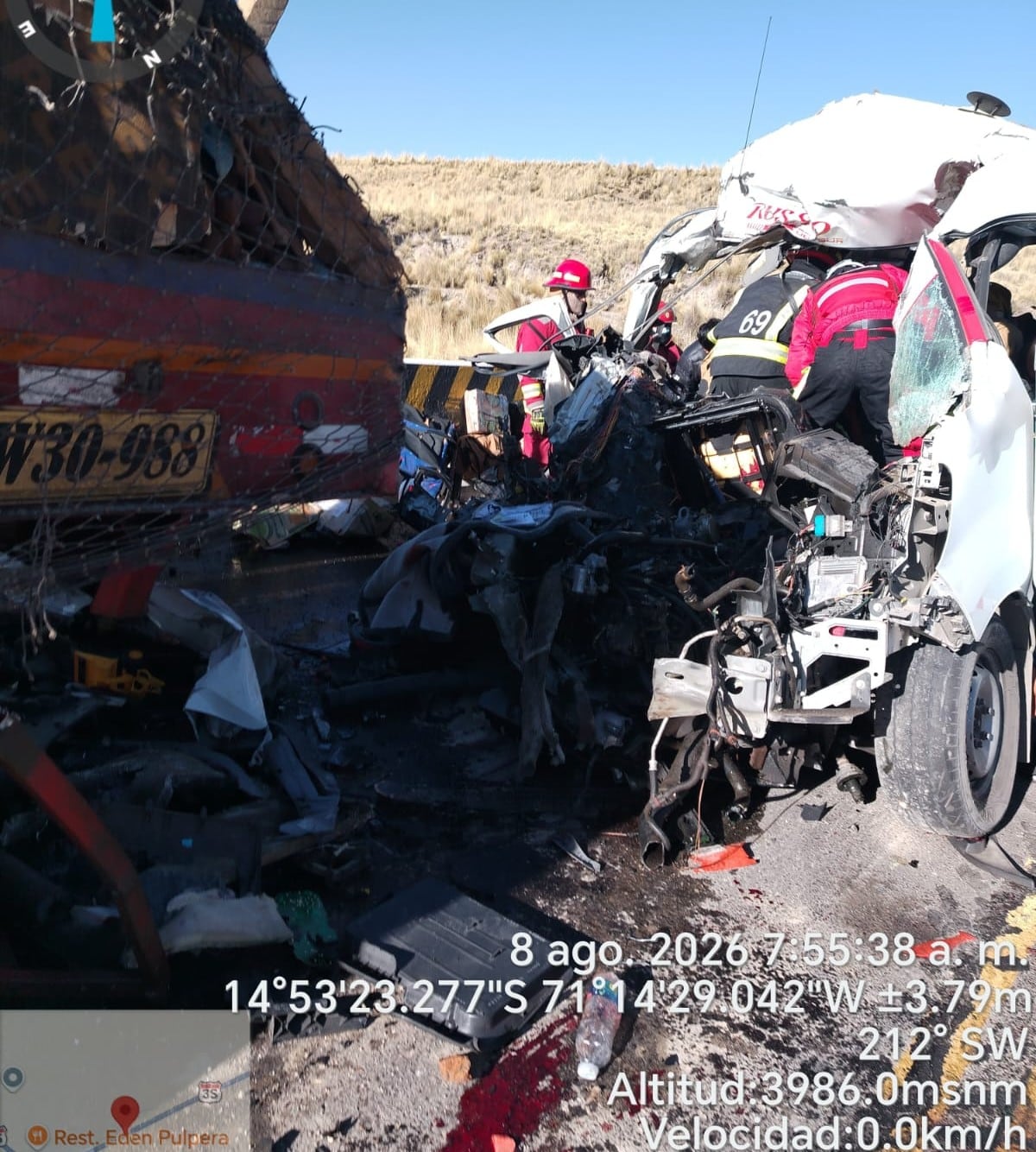 Accidente en la carretera Cusco-Arequipa deja al menos 10 fallecidos y varios heridos. Foto: PNP Carreteras.