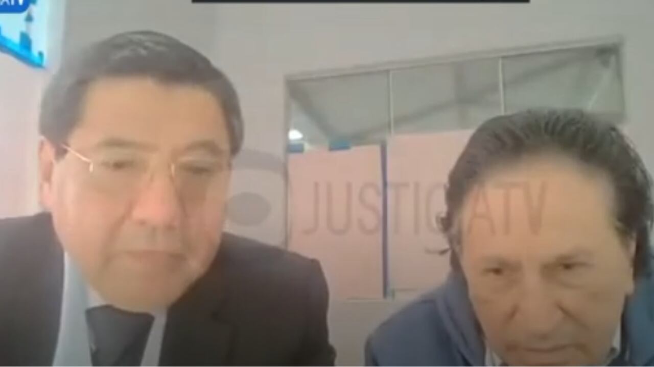 El expresidente Alejandro Toledo no pudo presentar sus alegatos finales en el juicio por el caso Ecoteva tras sufrir una descompensación física en el penal de Barbadillo. Según su abogado, presentaba escalofríos, temblores y una presión arterial de 100/60, lo que lo dejó sin fuerzas para sostener la voz.