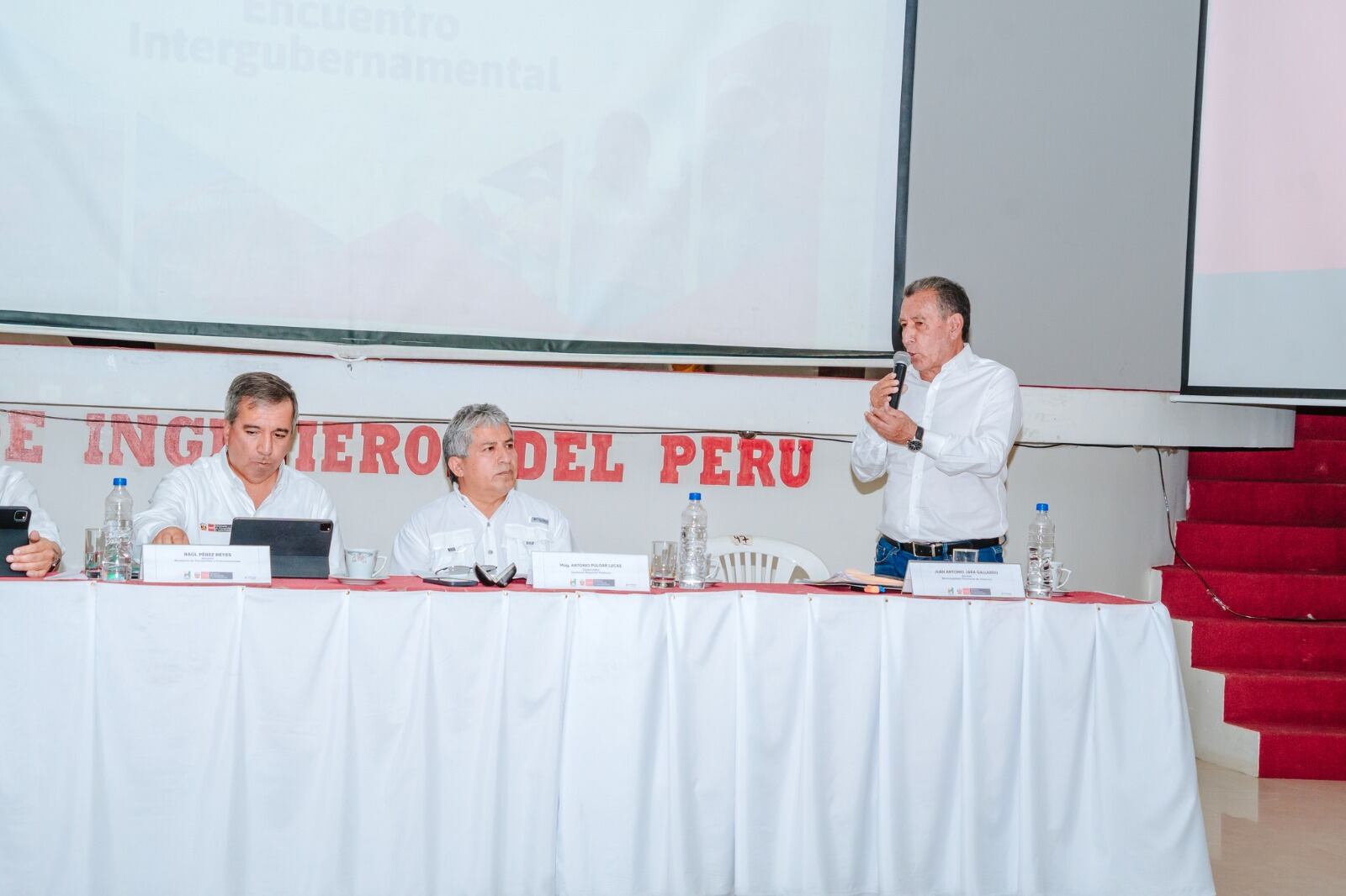 Convocatoria a reunión incomodó a Antonio Jara